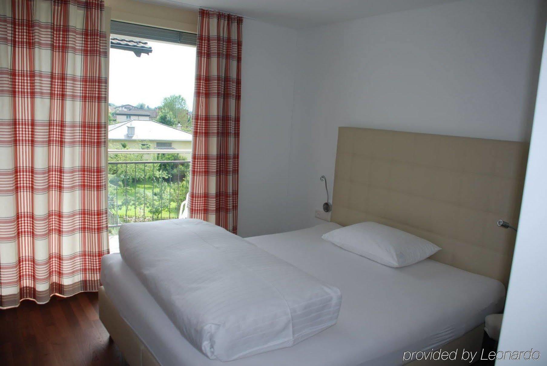 Nendeln Hotel Weinstube מראה חיצוני תמונה