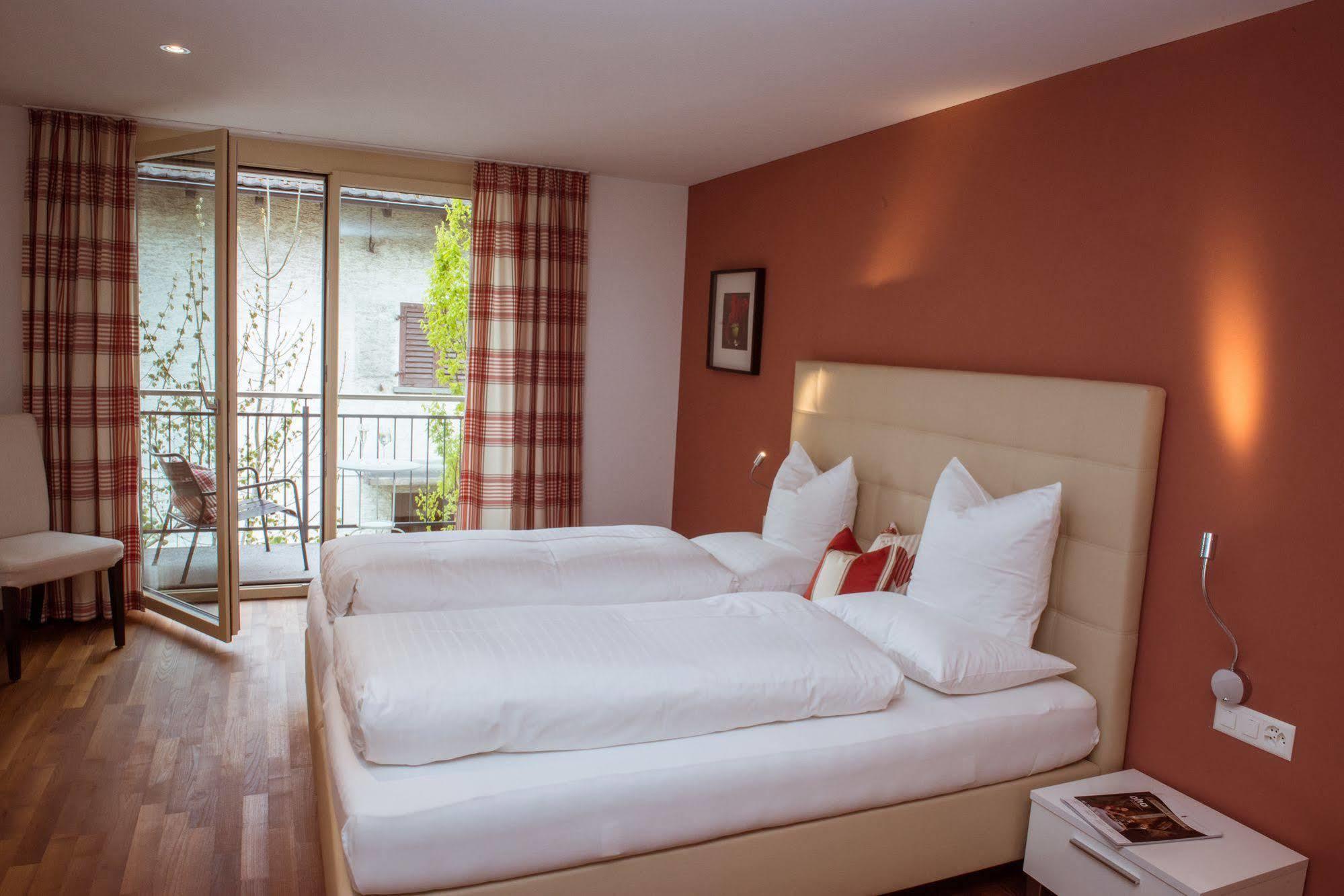 Nendeln Hotel Weinstube מראה חיצוני תמונה